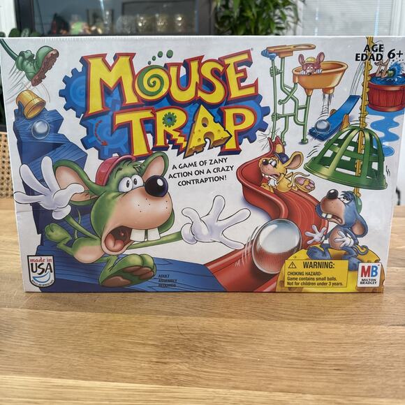 Milton Bradley Hasboro 2005 Mouse Trap Board Game - Damaged Box - Picture 1 of 2